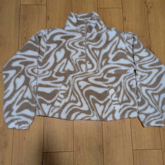 ARDENE Cozy Sherpa Swirl Latte Print Sweatshirt Women Size M - Picture 1 of 5